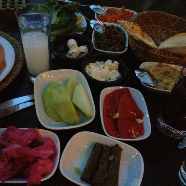 Venge Konaklar Konaklar Mah. Akasyalı Sok. No2 4. Levent