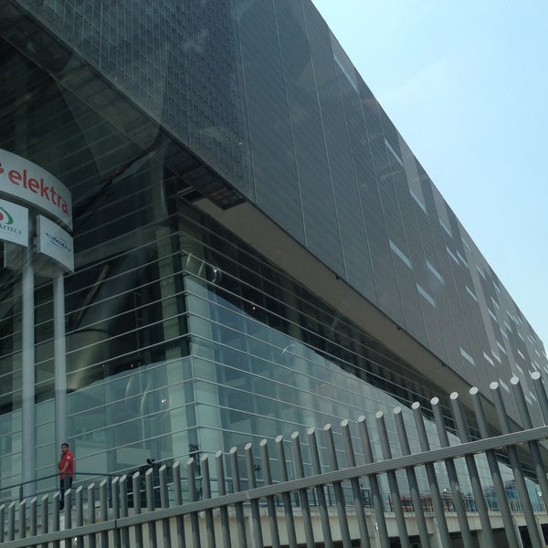 5/21/2013 tarihinde Txopi R.ziyaretçi tarafından Arena Ciudad de México'de çekilen fotoğraf