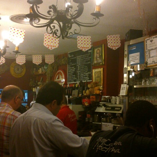 Das Foto wurde bei Restaurante Bar León von Maria Luisa R. am 5/27/2013 aufgenommen