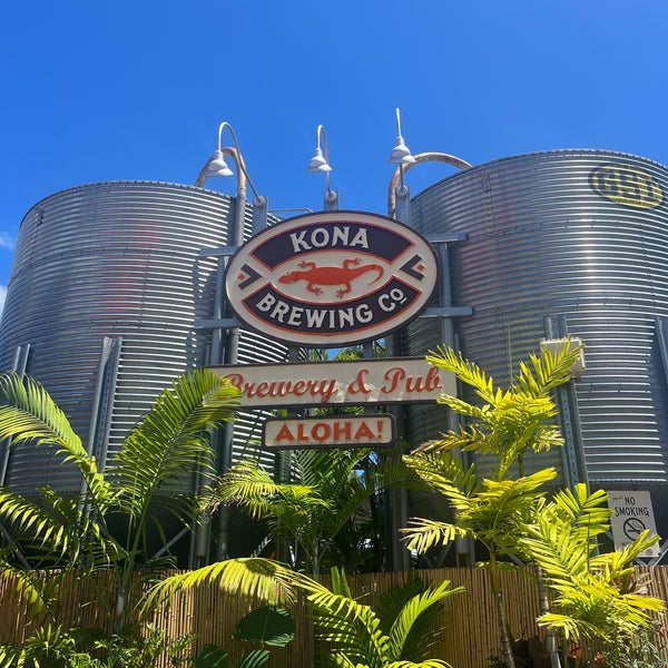 7/31/2023 tarihinde Jamie M.ziyaretçi tarafından Kona Brewing Co. &amp; Brewpub'de çekilen fotoğraf