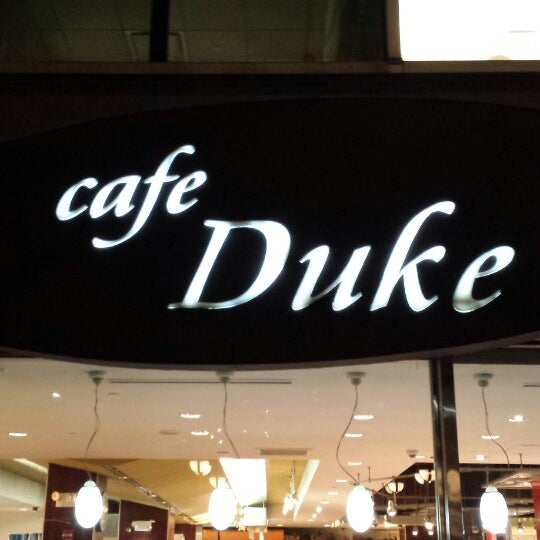 Photo taken at Café Duke by Mr M. on 9/21/2013