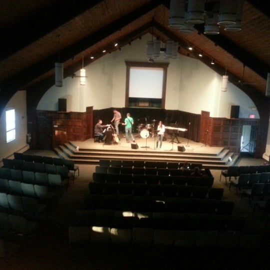 Снимок сделан в West Kingston Baptist Church пользователем Larry D. 10/20/2012