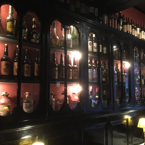 Себастьян по испански. Сан-себастьян испания фото города. Сан-себастьян испания фото. Сан-себастьян испания. Каталония и арагон на карте.