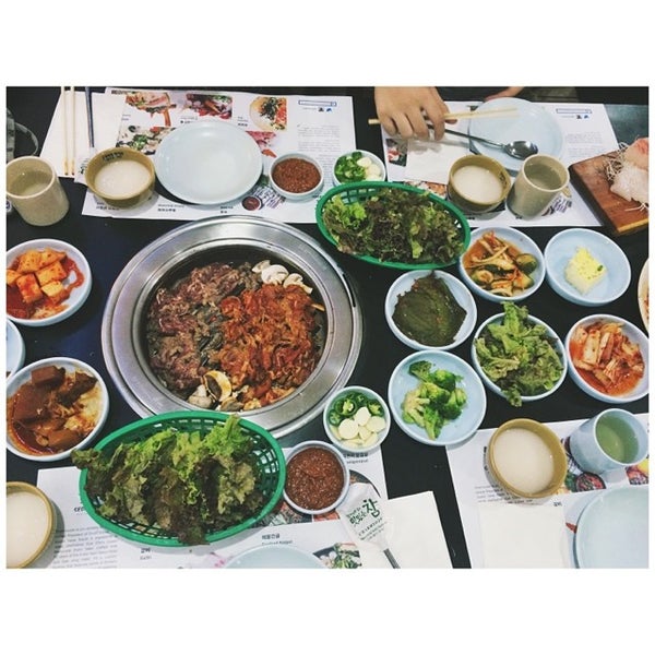 Foto scattata a Seorabol Korean Restaurant da Tu N. il 7/20/2014