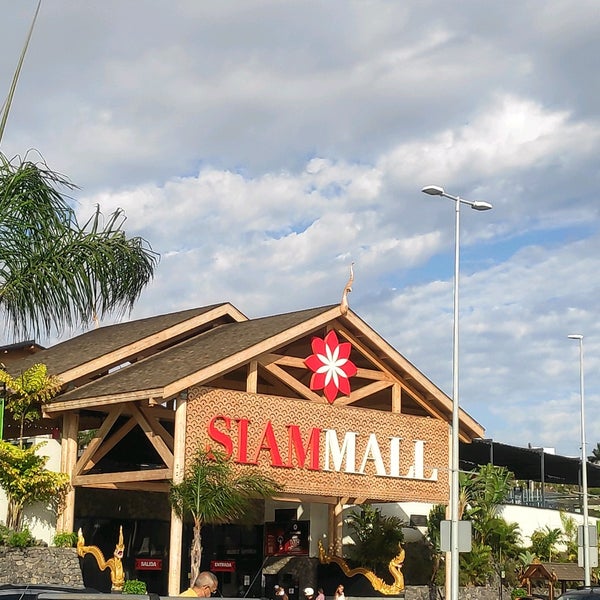รูปภาพถ่ายที่ Siam Mall โดย Raquero เมื่อ 9/13/2021