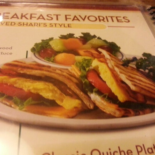 Photo taken at Shari&#39;s Cafe and Pies by Lucky on 2/10/2013