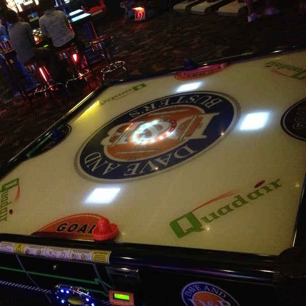 Photo taken at Dave &amp; Buster&#39;s by Lisa R. on 5/27/2013