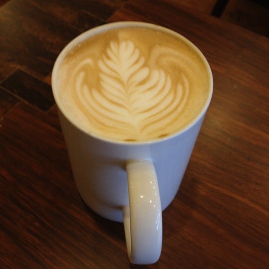 11/26/2012 tarihinde ANDREW H.ziyaretçi tarafından CityGrounds Coffee Bar'de çekilen fotoğraf