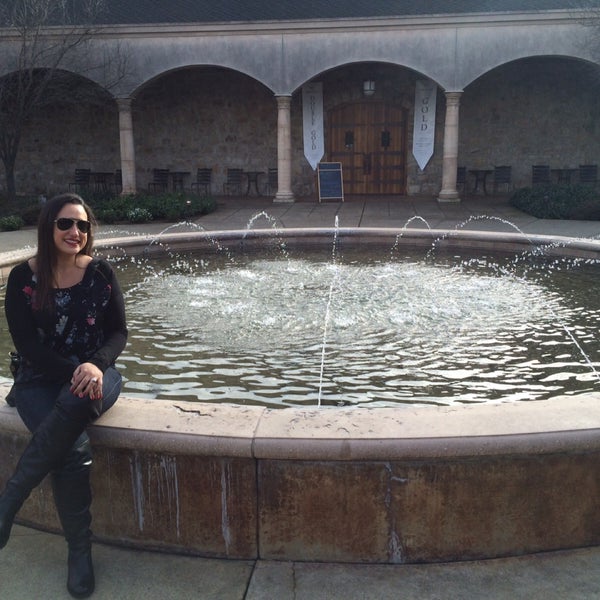 Photo taken at Sebastiani Vineyards &amp; Winery by Maria Jose V. on 1/18/2015