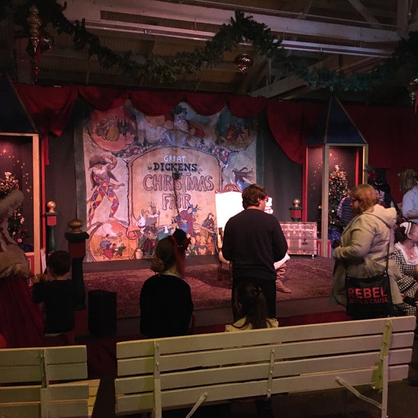 12/7/2019 tarihinde Hamid A.ziyaretçi tarafından The Great Dickens Christmas Fair'de çekilen fotoğraf