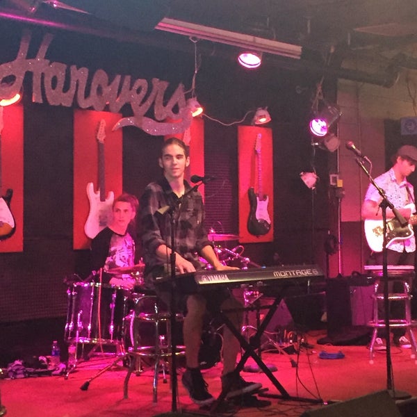 Photo taken at Hanover&#39;s Draught Haus by Alex⭐ on 7/16/2017