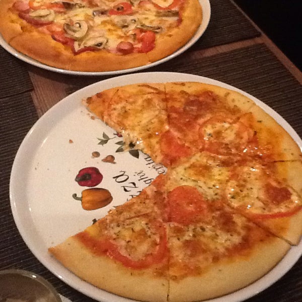 Daddy pizza. Daddy pizza. Грибная пицца без фона. Pizza dad. Дедис пицца.