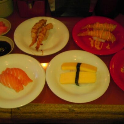 Foto tirada no(a) Sushi Koo por Bali K. em 1/2/2013