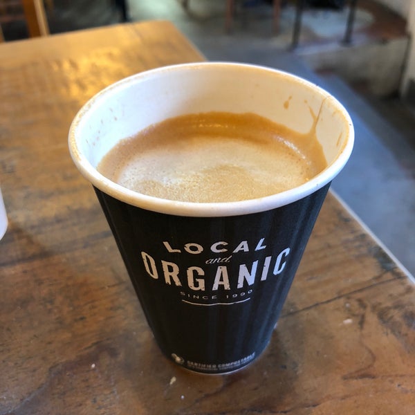 4/16/2018 tarihinde Gregor M.ziyaretçi tarafından Groundwork Coffee'de çekilen fotoğraf