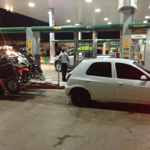 Photo taken at Posto Full Caxias by Carlos S. on 2/20/2013