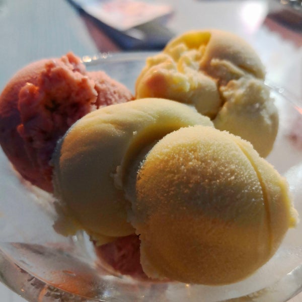 5/19/2019 tarihinde 👑 | K!ziyaretçi tarafından Balkaymak Dondurma &amp; Cafe'de çekilen fotoğraf