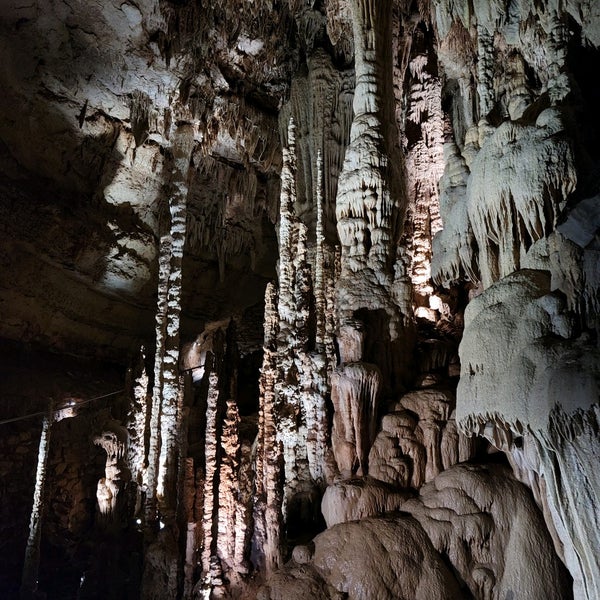 Das Foto wurde bei Natural Bridge Caverns von Millisent F. am 1/21/2021 aufgenommen
