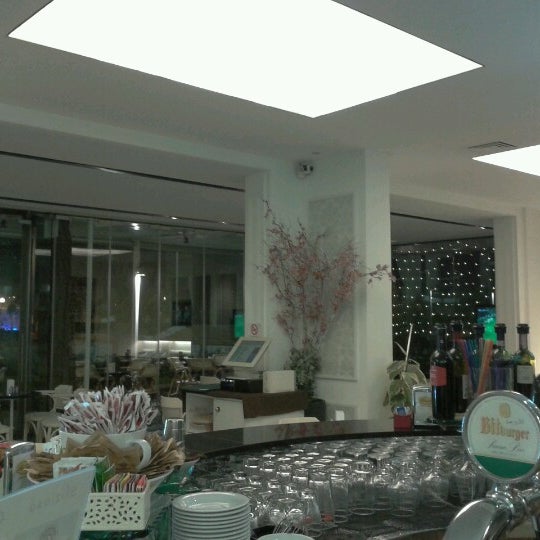 รูปภาพถ่ายที่ Gelateria Adler โดย Francesco F. เมื่อ 10/14/2012