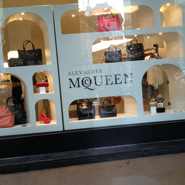 scarpe alexander mcqueen milano