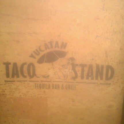 Снимок сделан в Yucatan Taco Stand пользователем Angelo A. 1/21/2013