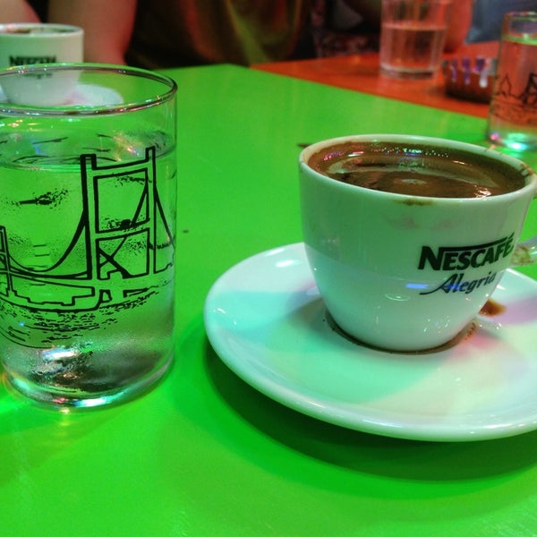 Foto tirada no(a) Xtanbul Cafe por Kezban Y. em 7/12/2013