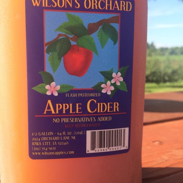 Photo taken at Wilson&#39;s Apple Orchard by Dana M. on 9/1/2014