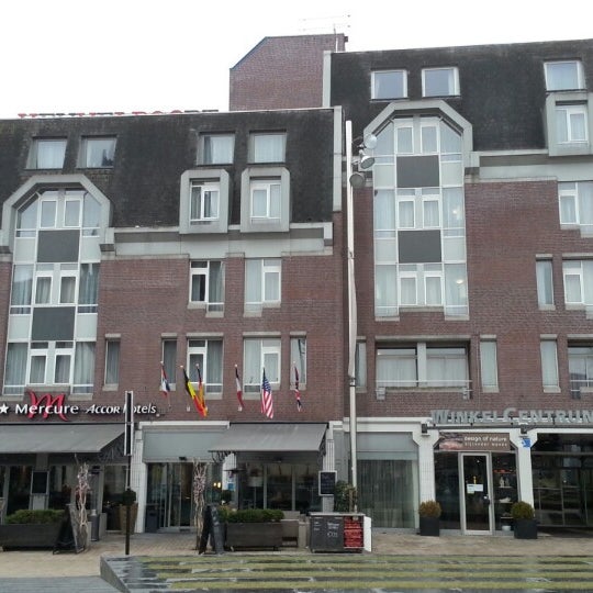 Photo taken at Mercure Hotel Tilburg Centrum by Reginald on 3/23/2013