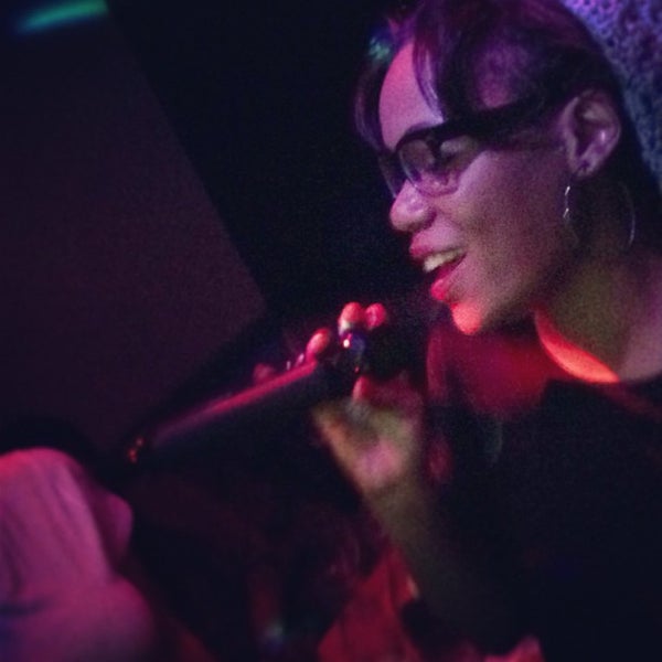 1/19/2013에 Adolfo D.님이 Pulse Karaoke에서 찍은 사진