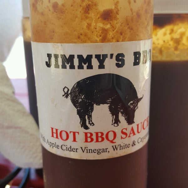 Foto diambil di Jimmy&#39;s BBQ oleh Jim H. pada 8/7/2016