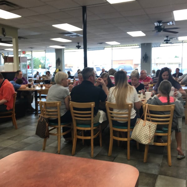 White River Fish Market Seafood Restaurant in Tulsa