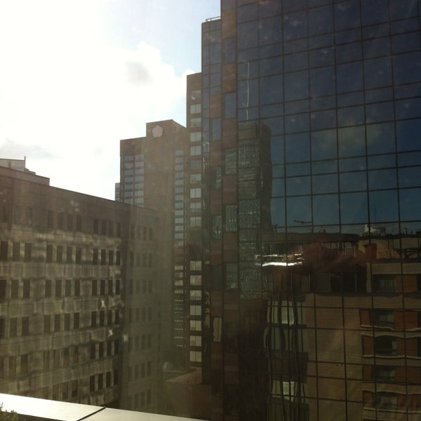 รูปภาพถ่ายที่ Le St-Martin Hotel Particulier Montreal โดย Blair D. เมื่อ 4/26/2013