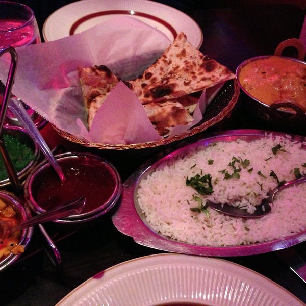 1/9/2013 tarihinde Zoe F.ziyaretçi tarafından Natraj Cuisine Of India'de çekilen fotoğraf