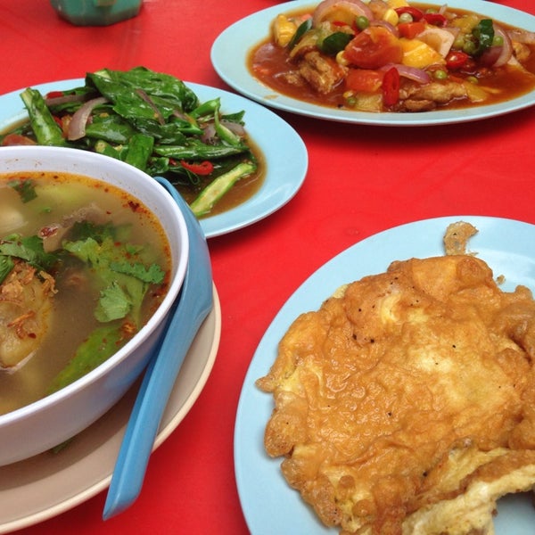 Kedai tomyam shah alam