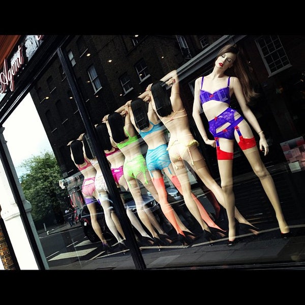 5/11/2013にAngelika V.がAgent Provocateurで撮った写真