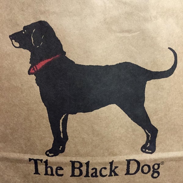 Blackdog магазин. Бренд одежды/черная собака. Black Dog магазин одежды. Корм Блэк дог.