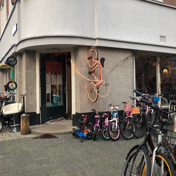 Stratford on Avon PapoeaNieuwGuinea paars fietsenwinkel fietspadje - Bike Shop in Stadsdeel West