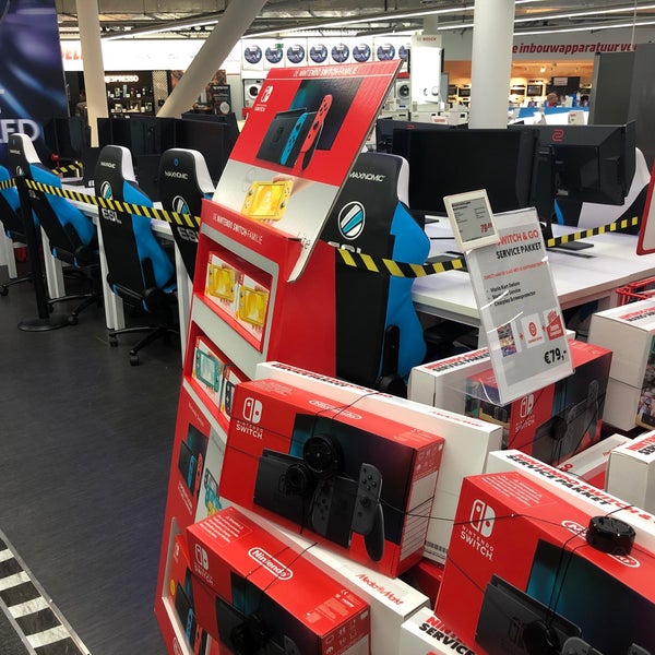 Dutch IT Channel - TCL opent shop-in-shop in MediaMarkt Amsterdam ArenA