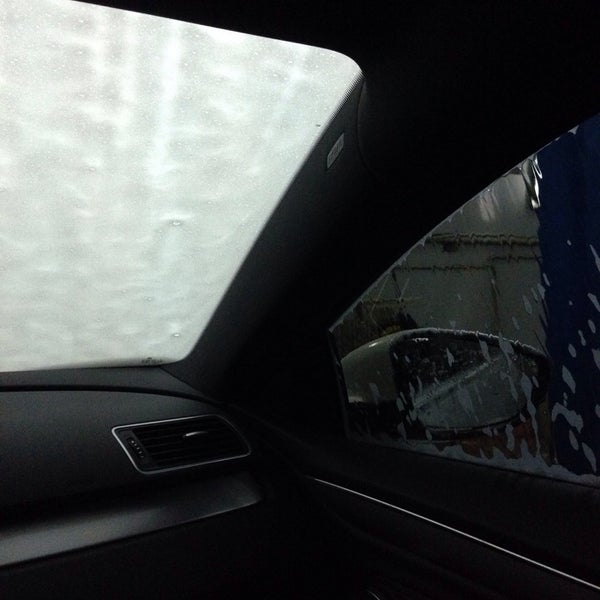 10/15/2013にМария 🎀 X.がМойCar Автомойкаで撮った写真