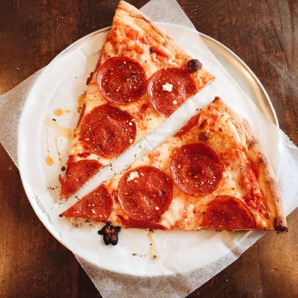 Classic New York style pizza. Nothing fancy, but quality ingredients (like these wide slices of pepperoni). Cute & comfortable vibe too.