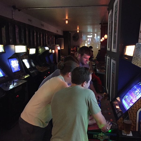 7/2/2016 tarihinde Cole K.ziyaretçi tarafından Two-Bit&#39;s Retro Arcade'de çekilen fotoğraf