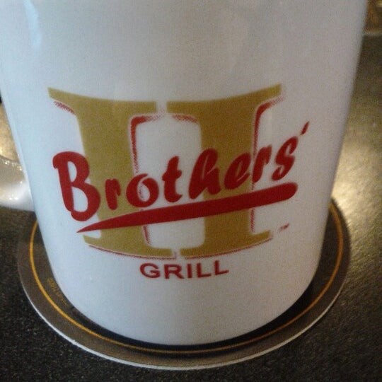 10/13/2012에 Richie B.님이 II Brothers Grill &amp; Bar에서 찍은 사진