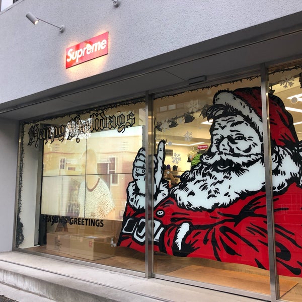 Photos At Supreme 渋谷区 東京都