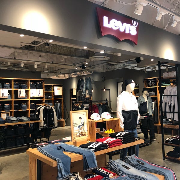 Photos A リーバイス ストア ヨドバシ京都店 下京区東塩小路町590 2