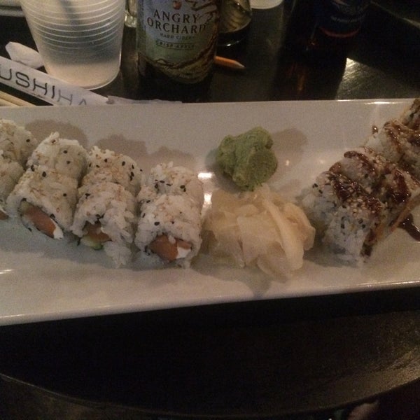 Foto tirada no(a) Sushi Hai por Omari T. em 8/22/2015