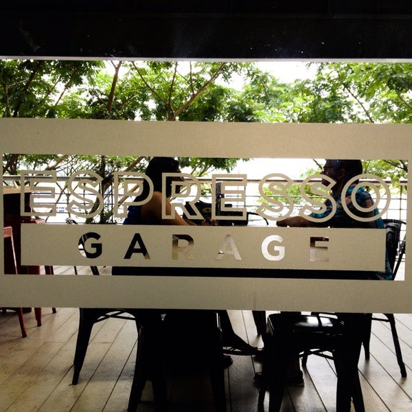 รูปภาพถ่ายที่ Espresso Garage โดย gerard t. เมื่อ 9/5/2014
