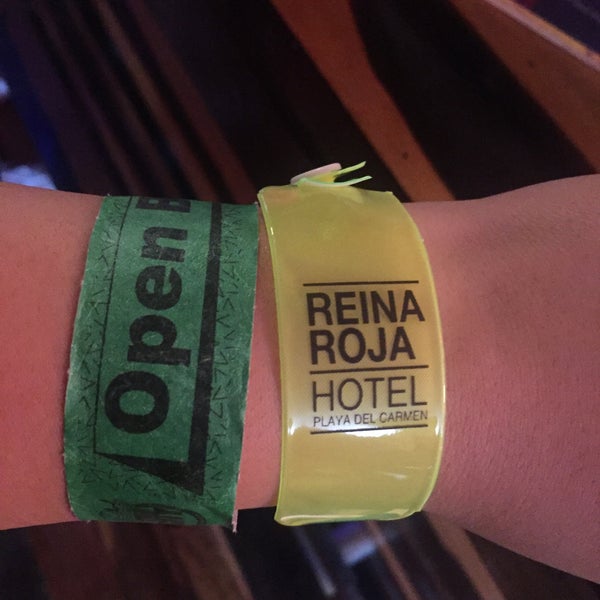 Foto tirada no(a) Reina Roja Hotel por Erii V. em 10/22/2016