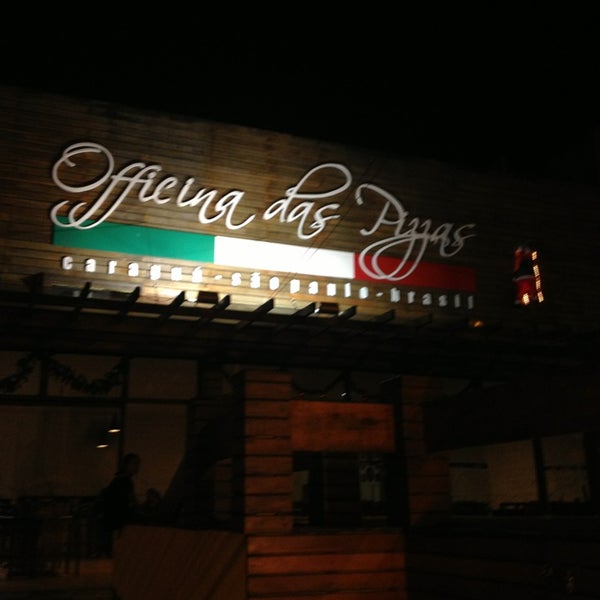 รูปภาพถ่ายที่ Officina das Pizzas โดย Aline I. เมื่อ 12/31/2012