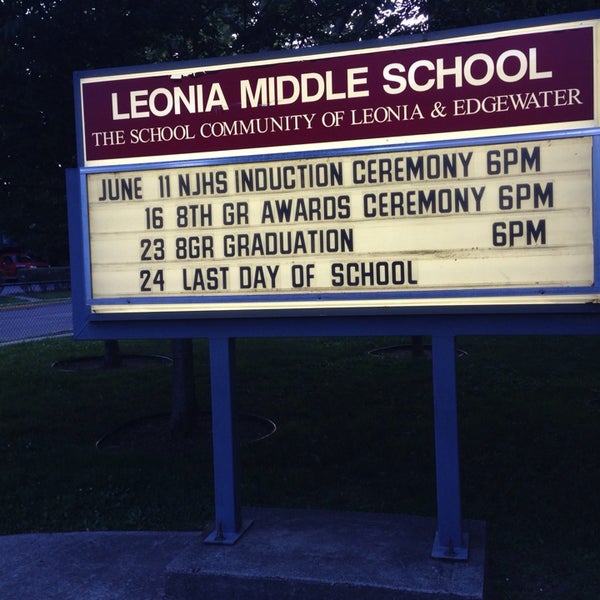 Leonia Middle School 67 visitors