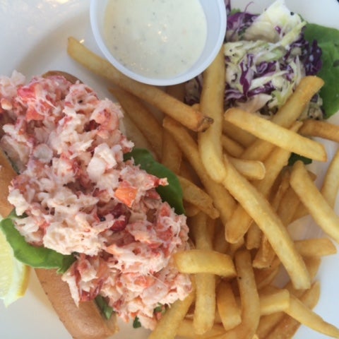 Photo taken at Beach House Grill at Chatham Bars Inn by Foursquare City Guide on 8/28/2015
