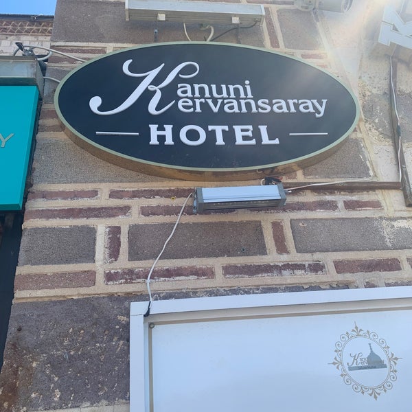 Photo taken at Kanuni Kervansaray Historical Hotel by Kezban on 4/11/2024